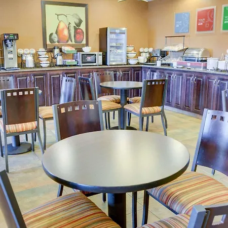 Comfort Inn & Suites Russellville I-40-2