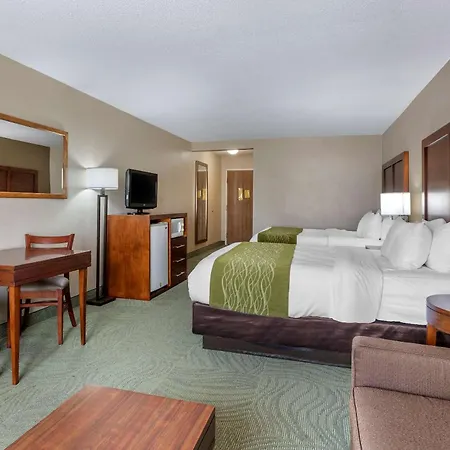 Comfort Inn Muscatine Near Hwy 61-2