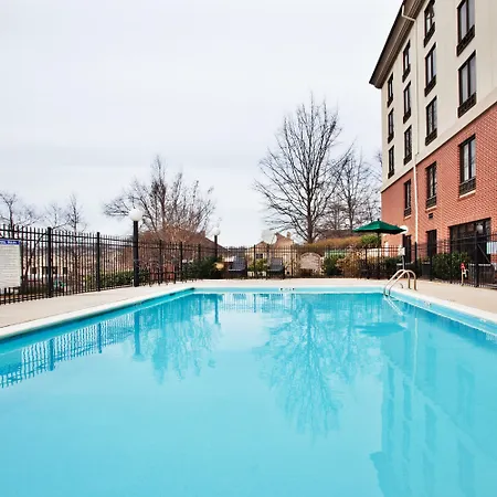 Hampton Inn & Suites Greenville-Downtown-Riverplace-2