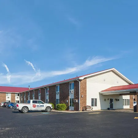 Econo Lodge Inn & Suites Escanaba North-2