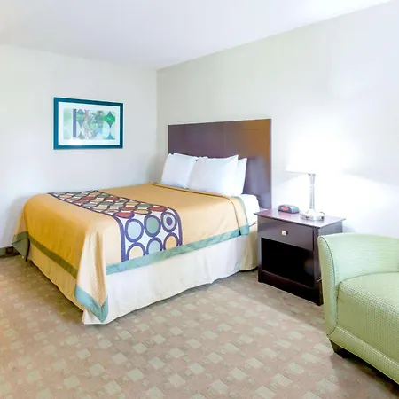 Super 8 By Wyndham White River Junction-3