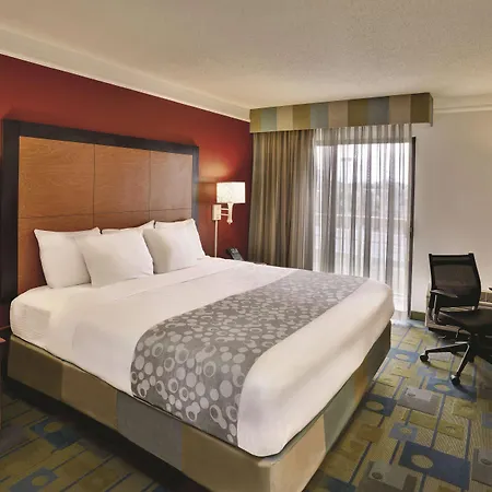 La Quinta By Wyndham Kingsport Tri Cities Airport-3