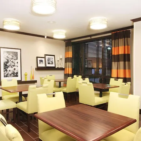 Hampton Inn Overland Park-2