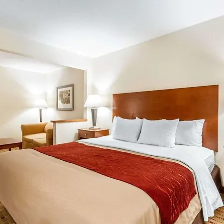 Quality Inn & Suites Eau Claire University Area-3