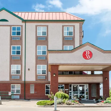 Ramada By Wyndham Sherwood Park-2