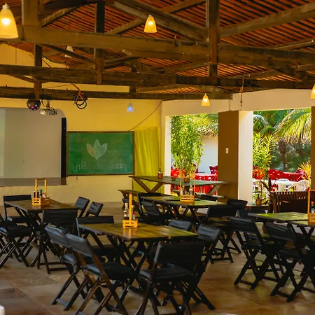 Hotel Vila Jardim Parajuru-3