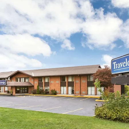 Travelodge By Wyndham Owen Sound On-2