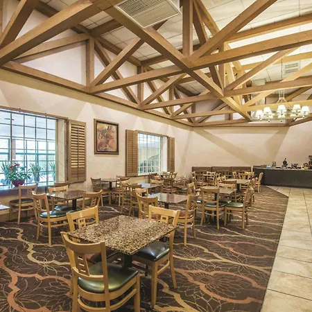 Mountain Valley Inn & Suites-3