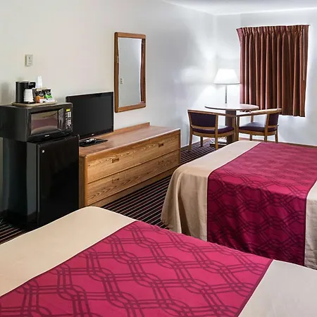 Rodeway Inn & Suites Austin I-90-2