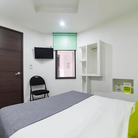 Hotel Expo Hotel Ferial-3