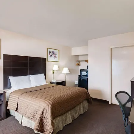 Travelodge By Wyndham Ozona-3