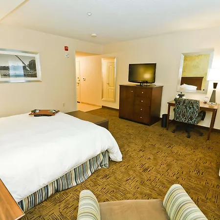 Hampton Inn & Suites Exeter-2