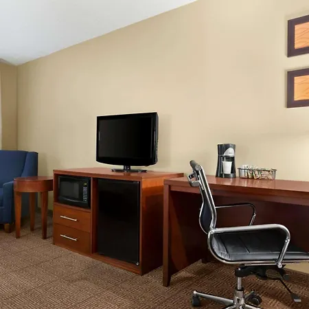Baymont By Wyndham Rocky Mount-2