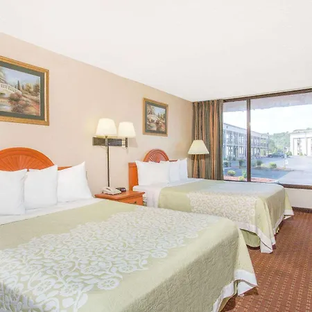 Days Inn By Wyndham Princeton-3