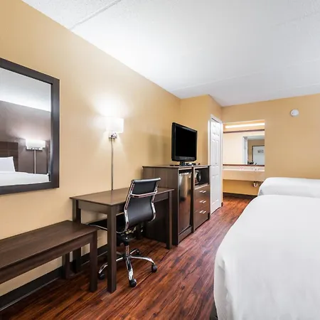 Econo Lodge Columbus Near Airport-3
