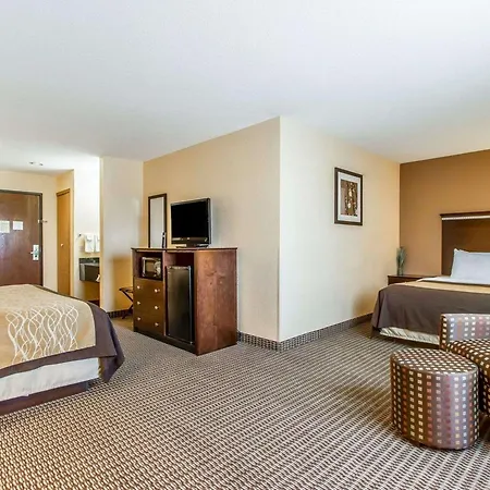 Quality Inn & Suites Mount Pleasant-2