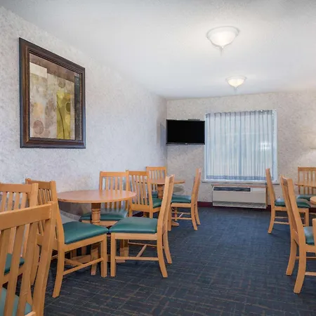 Days Inn By Wyndham Hurley-2