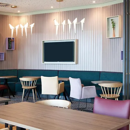 Hampton By Hilton Vienna Messe-3