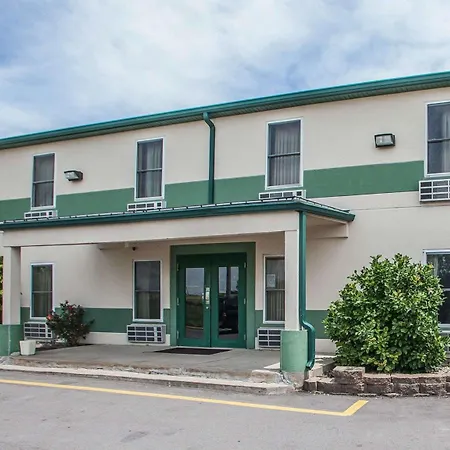 Econo Lodge Inn & Suites Granite City - St Louis-3