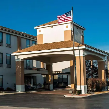 Quality Inn & Suites Near St Louis And I-255-2