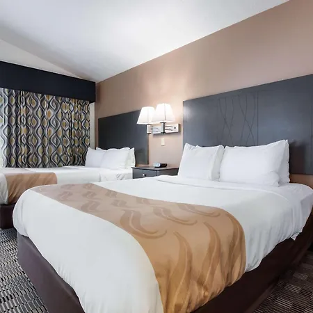 Quality Inn & Suites Mccook-2