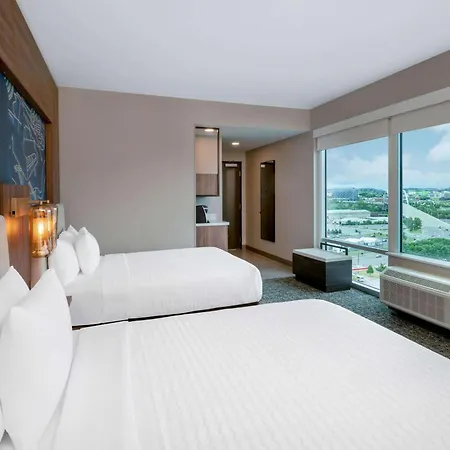 La Quinta Inn & Suites By Wyndham Nashville Downtown Stadium-3