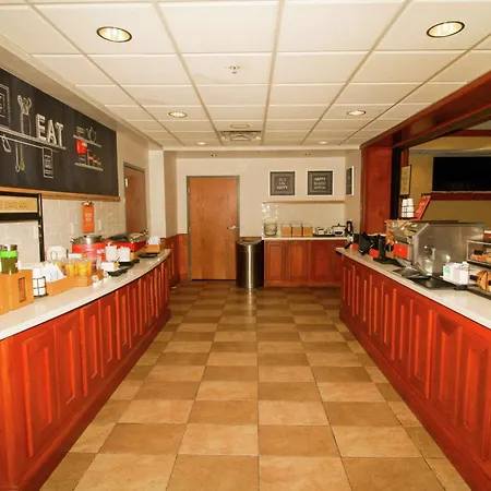 Hampton Inn Commerce/Novi-2