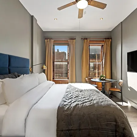 The Historic Blue Moon Hotel - Nyc-2