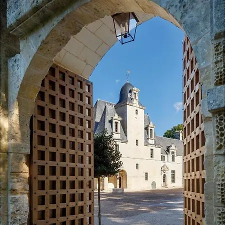 Château Louise de La Vallière-3