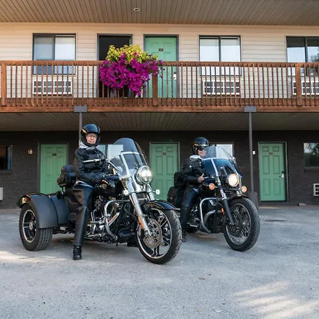Riviera Motor Lodge-2