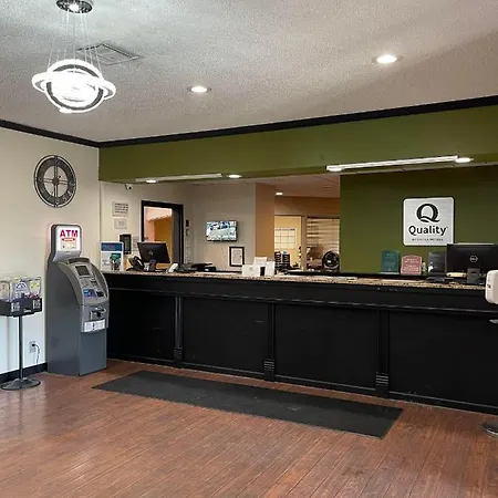 Quality Inn Frontier At Us Hwy 30-3