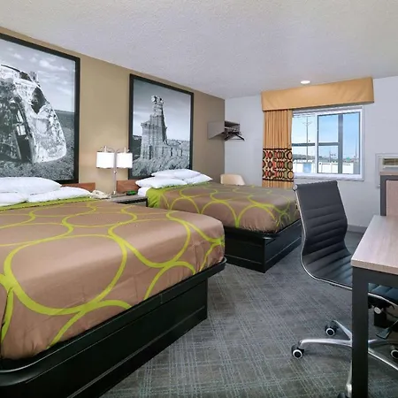 Super 8 By Wyndham Amarillo-3