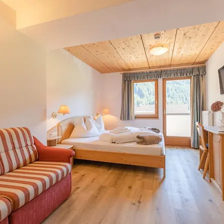 Hotel Tyrol-2