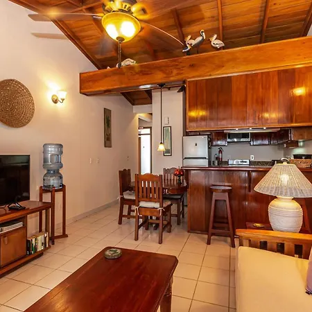 Coral Bay Villas - Lionfish Suite-2