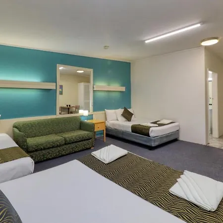 Silver Oaks Motel-3