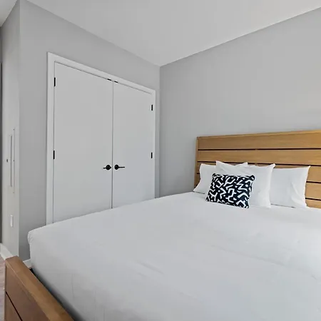 Coda On Half, A Placemakr Experience - Navy Yard-2