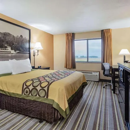 Super 8 By Wyndham Iowa Falls-3
