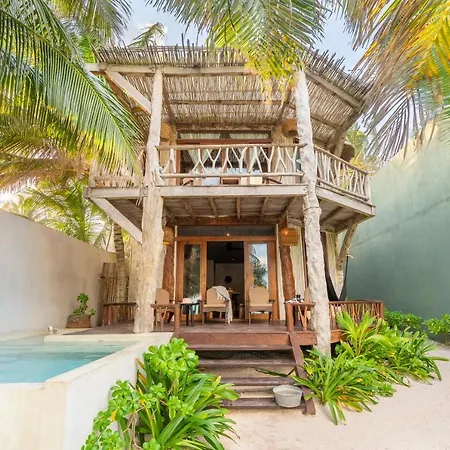 Casa Ganesh Beachfront Tulum Hotel-3