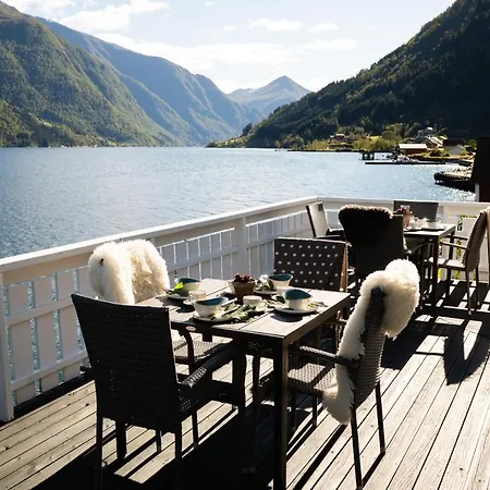 Fjaerland Fjordstove Hotell - Huseby Hotelldrift As-2