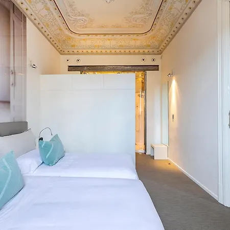 El Palauet Modernist Suites Barcelona-3