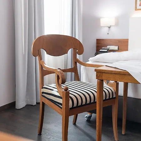 Romantik Hotel Goldener Karpfen-2