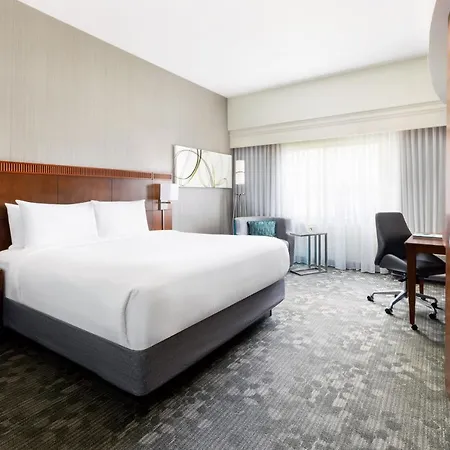 Courtyard By Marriott Potomac Mills Woodbridge-3