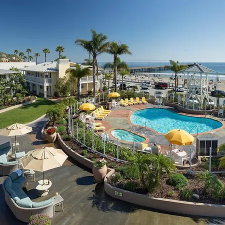 Avila Lighthouse Suites-3