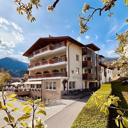 Hotel Tyrol-2