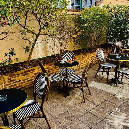 Hotel Le Cardinal Rueil Centre-3