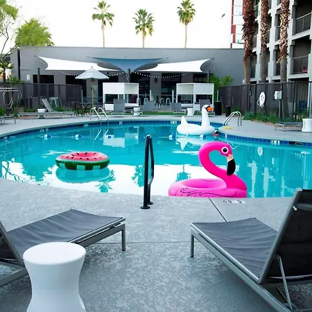 Moxy Phoenix Tempe/Asu Area-3