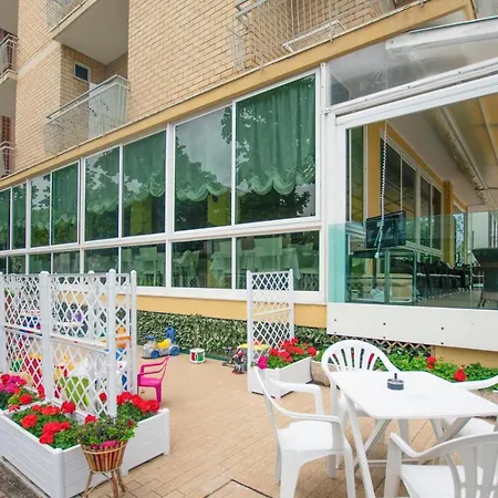 Hotel Maxim-3