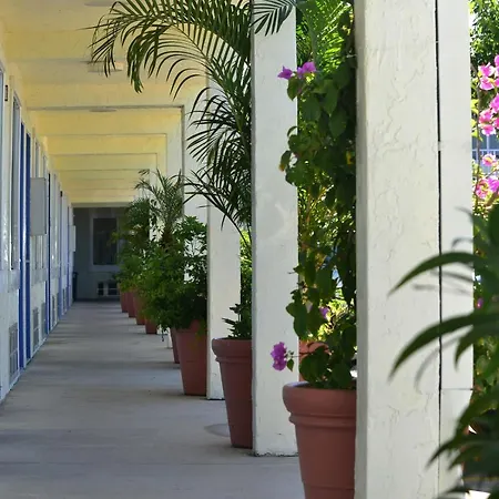 Americas Best Value Inn Bradenton-Sarasota-3