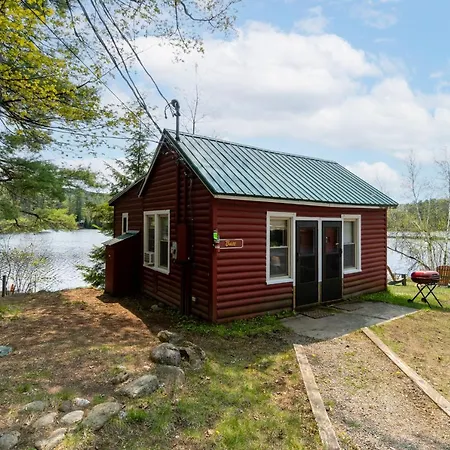Hide-A-Way Waterfront Cottages-2