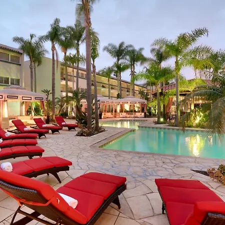 Atrium Hotel Orange County-3